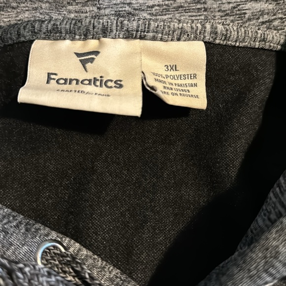 Fanatics Tampa Bay Buccaneers Hoodie.  Size 3XL. Like New - Picture 7 of 9